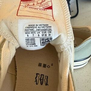 Converse Chuck Taylor Shoes in Cream